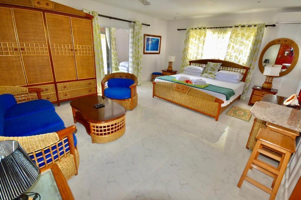 Sea Splash Self Catering And La Petite Maison Гранд-Анс Экстерьер фото