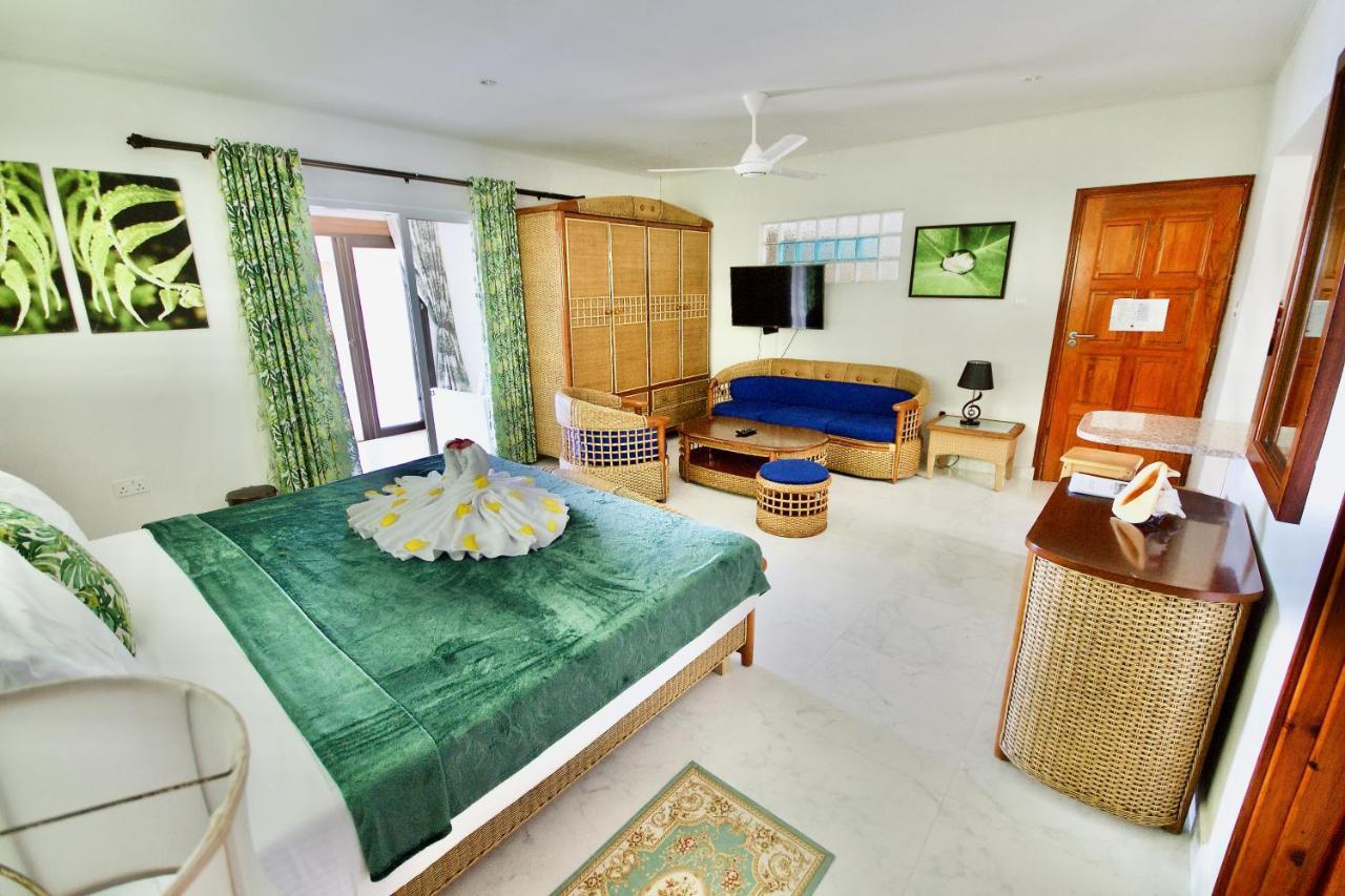 Sea Splash Self Catering And La Petite Maison Гранд-Анс Экстерьер фото